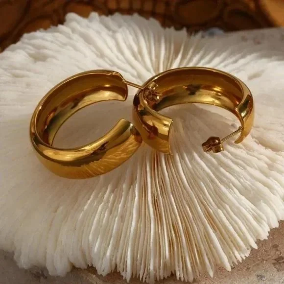 New Chunky Ice Hoop 18K Hoop Earrings, NICE EARRINGS, CUTE EARRINGS - Picture 5 of 7